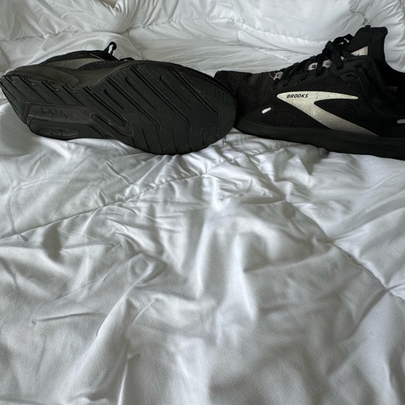 Men’s running shoes - Picture 2 of 2